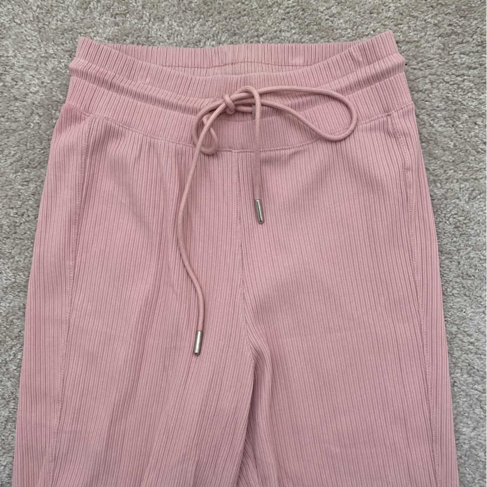 Daily Practice Ribbed Jogger Pants - Picture 2 of 4